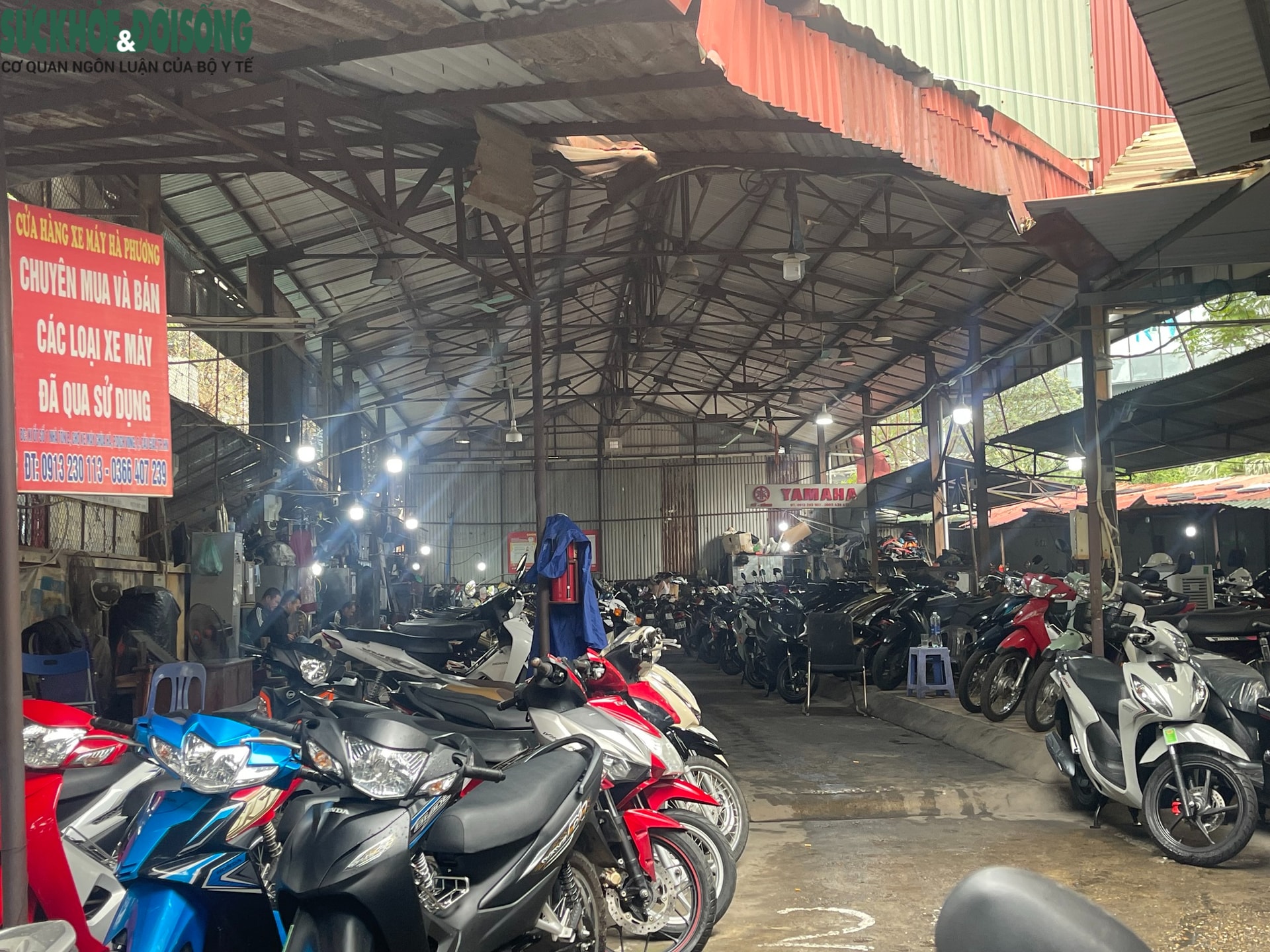 Chợ xe máy cũ chùa Hà đìu hiu đầu năm: Hàng trăm xe xếp kín, vắng bóng khách mua- Ảnh 4. Chợ xe máy cũ chùa Hà đìu hiu đầu năm: Hàng trăm xe xếp kín, vắng bóng khách mua- Ảnh 4.