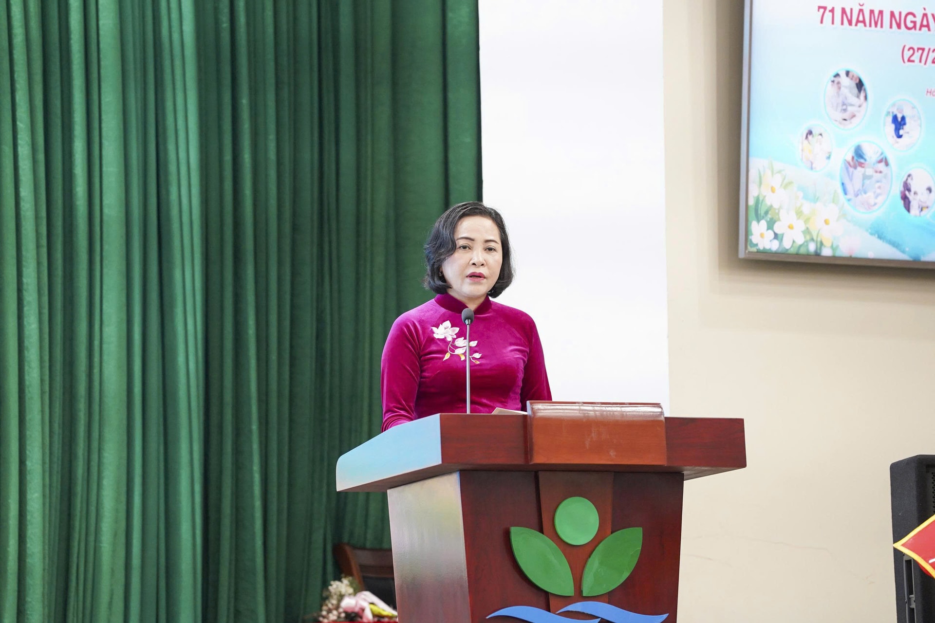 Phó Chủ tịch Quốc hội Nguyễn Thị Thanh chúc mừng ngày truyền thống ngành Y tại Bệnh viện Nhi Trung ương, BVĐK Đức Giang- Ảnh 1.