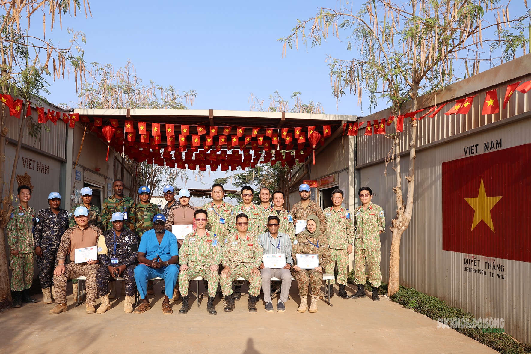 Quân y Việt Nam giữa tuyến đầu Bentiu lan tỏa y đức Ngày 27/2- Ảnh 4. Quân y Việt Nam giữa tuyến đầu Bentiu lan tỏa y đức Ngày 27/2- Ảnh 4.