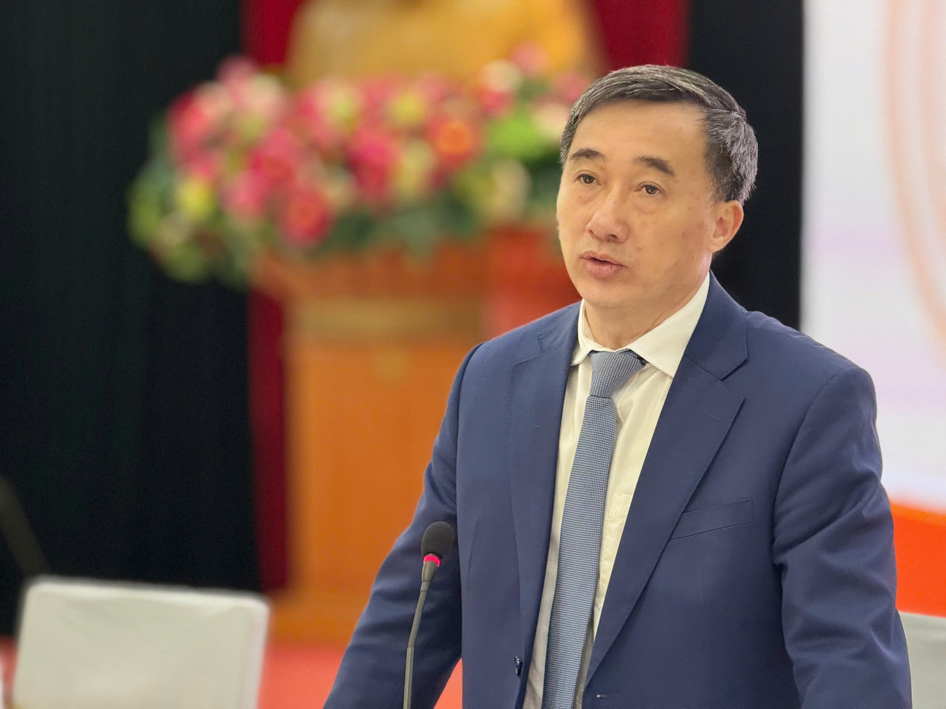 Bộ Y tế đề xuất cấm triệt để cơ sở bán buôn, bán lẻ trưng bày thuốc lá- Ảnh 2.