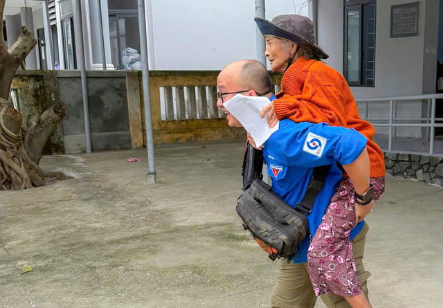 Ở đâu có khó khăn, bệnh tật, ở đó có y bác sĩ- Ảnh 3.