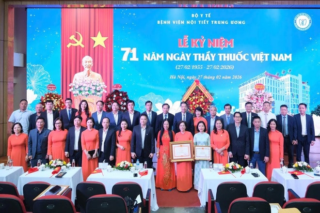 Thứ trưởng Bộ Y tế: Phát triển kỹ thuật chuyên sâu, mũi nhọn chuyên ngành nội tiết- Ảnh 4.