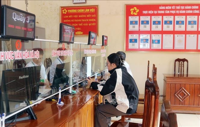 Người hưởng lương chờ thời điểm áp dụng mức lương cơ sở mới- Ảnh 1. Người hưởng lương chờ thời điểm áp dụng mức lương cơ sở mới- Ảnh 1.