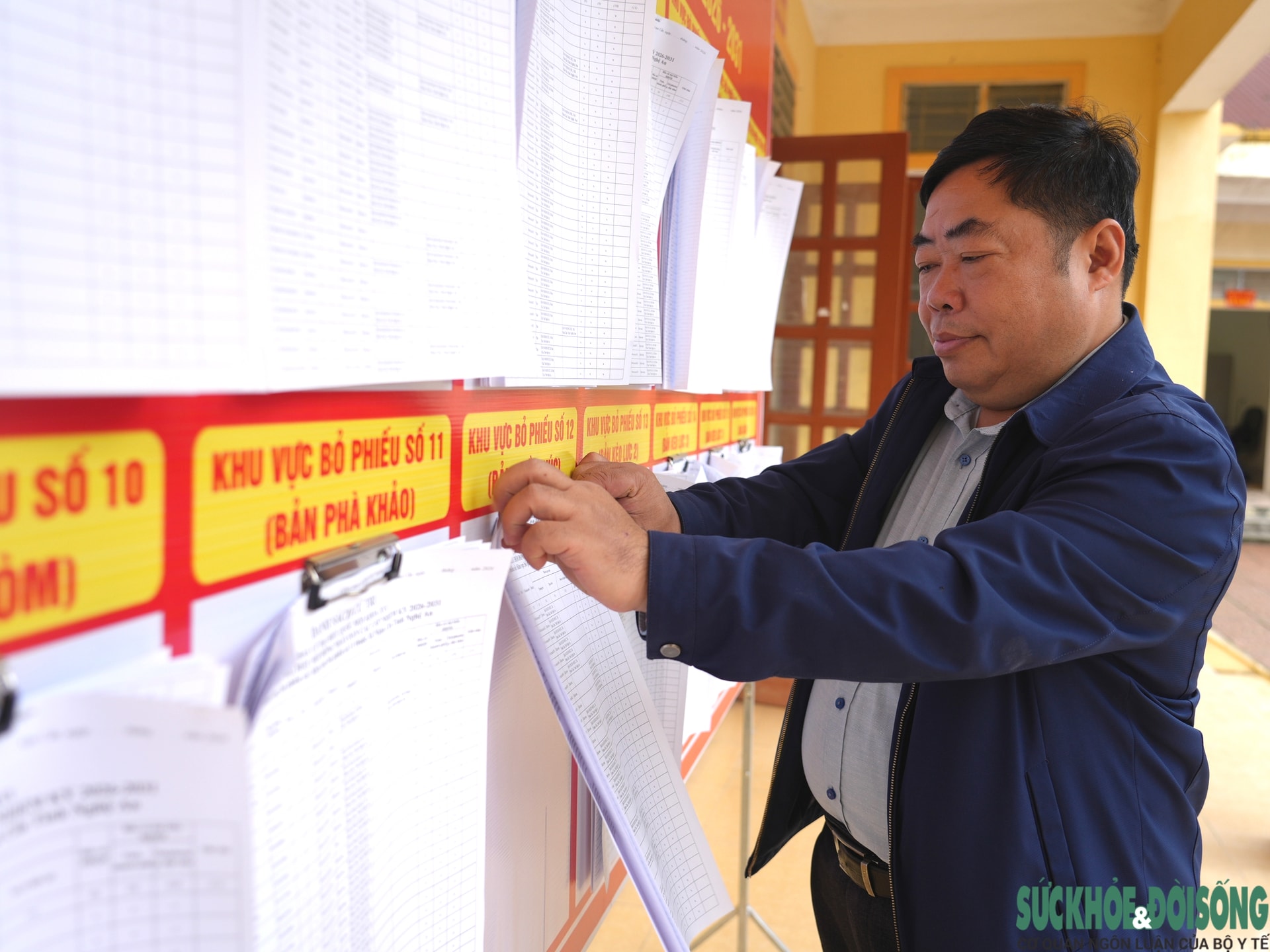 Vùng cao Nghệ An gấp rút chuẩn bị cho ngày bầu cử- Ảnh 3. Vùng cao Nghệ An gấp rút chuẩn bị cho ngày bầu cử- Ảnh 3.