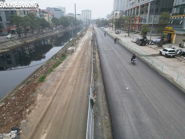 Diện mạo mới tuyến đường nhiều năm lầy lội ở nội đô Hà Nội- Ảnh 4.