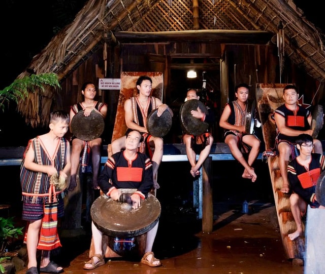 Đồng bào dân tộc thiểu số ở Đắk Lắk gửi gắm kỳ vọng vào ứng viên đại biểu Quốc hội- Ảnh 3. Đồng bào dân tộc thiểu số ở Đắk Lắk gửi gắm kỳ vọng vào ứng viên đại biểu Quốc hội- Ảnh 3.