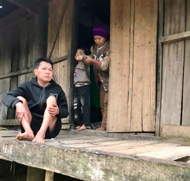 Hết Tết, thầy cô vùng cao lại vào bản 'gõ cửa' từng nhà đưa học sinh trở lại lớp- Ảnh 6. Hết Tết, thầy cô vùng cao lại vào bản 'gõ cửa' từng nhà đưa học sinh trở lại lớp- Ảnh 6.