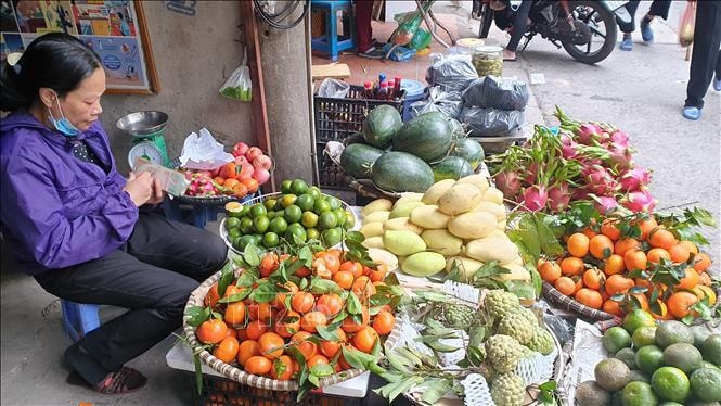 Rằm tháng Giêng: Hàng hóa đa dạng, giá ổn định- Ảnh 1.