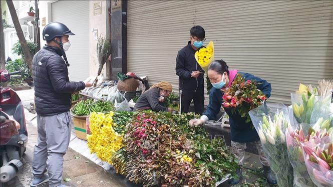 Rằm tháng Giêng: Hàng hóa đa dạng, giá ổn định- Ảnh 2.