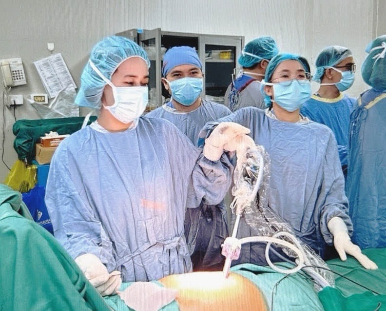 Đau bụng âm ỉ, vàng da, đi khám người đàn ông phát hiện mắc cùng lúc 2 ung thư- Ảnh 1. Đau bụng âm ỉ, vàng da, đi khám người đàn ông phát hiện mắc cùng lúc 2 ung thư- Ảnh 1.