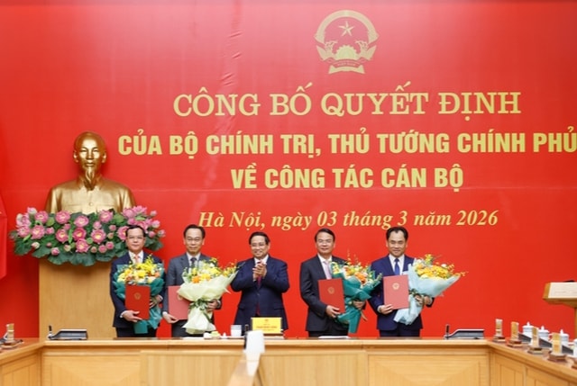 Thủ tướng chủ trì công bố quyết định lãnh đạo 4 bộ, cơ quan và Đảng ủy Chính phủ- Ảnh 6.