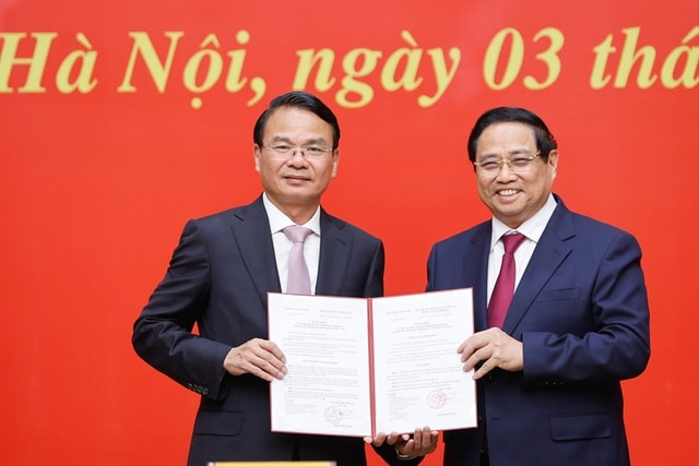 Thủ tướng chủ trì công bố quyết định lãnh đạo 4 bộ, cơ quan và Đảng ủy Chính phủ- Ảnh 2.