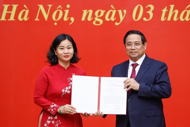 Thủ tướng chủ trì công bố quyết định lãnh đạo 4 bộ, cơ quan và Đảng ủy Chính phủ- Ảnh 1.