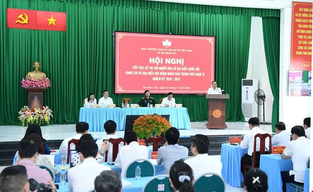 Chủ tịch Quốc hội dự tiếp xúc cử tri với người ứng cử ĐBQH khóa XVI tại TPHCM- Ảnh 1. Chủ tịch Quốc hội dự tiếp xúc cử tri với người ứng cử ĐBQH khóa XVI tại TPHCM- Ảnh 1.