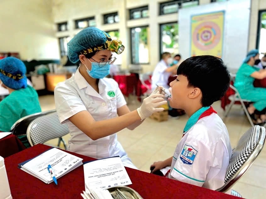 Chưa có thói quen thăm khám định kỳ khiến hơn 90% người Việt mắc các bệnh răng miệng- Ảnh 1.