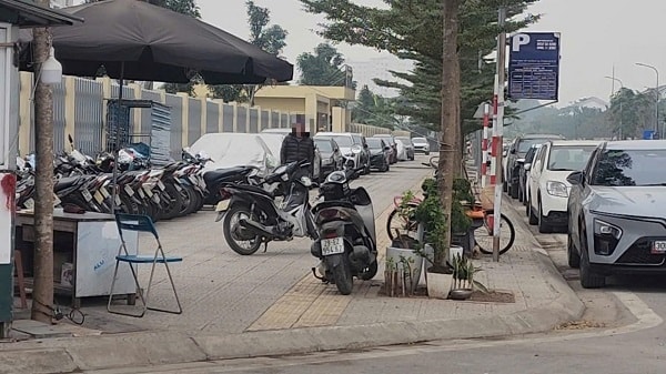 Chung cư Gelexia và Viện Pháp y Quốc gia bị 'bủa vây' bởi bãi xe không phép- Ảnh 5.