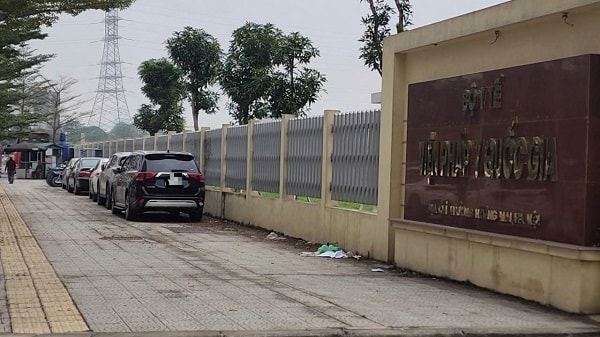 Chung cư Gelexia và Viện Pháp y Quốc gia bị 'bủa vây' bởi bãi xe không phép- Ảnh 4.