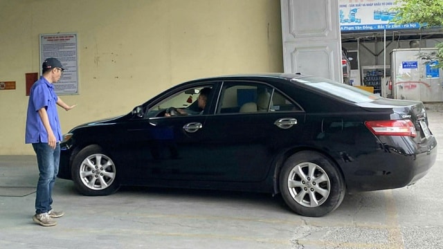 Kiểm tra khí thải ô tô theo phương pháp gia tốc tự do khi đăng kiểm có gây hại cho xe?- Ảnh 1. Kiểm tra khí thải ô tô theo phương pháp gia tốc tự do khi đăng kiểm có gây hại cho xe?- Ảnh 1.