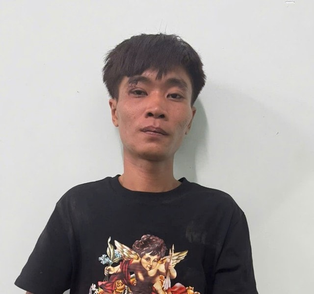 Trộm ô tô vì thấy chủ xe quên cất chìa khoá- Ảnh 1.