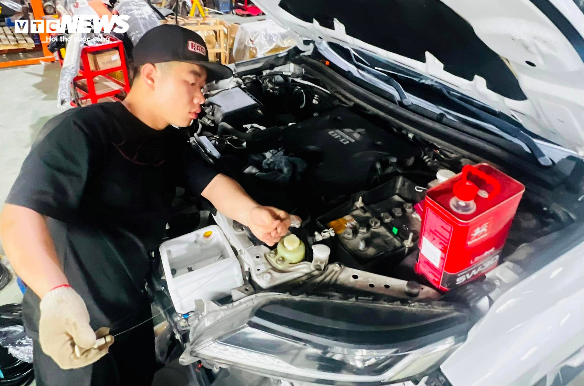 Xe được bảo dưỡng tại gara. (Ảnh: NVCC)