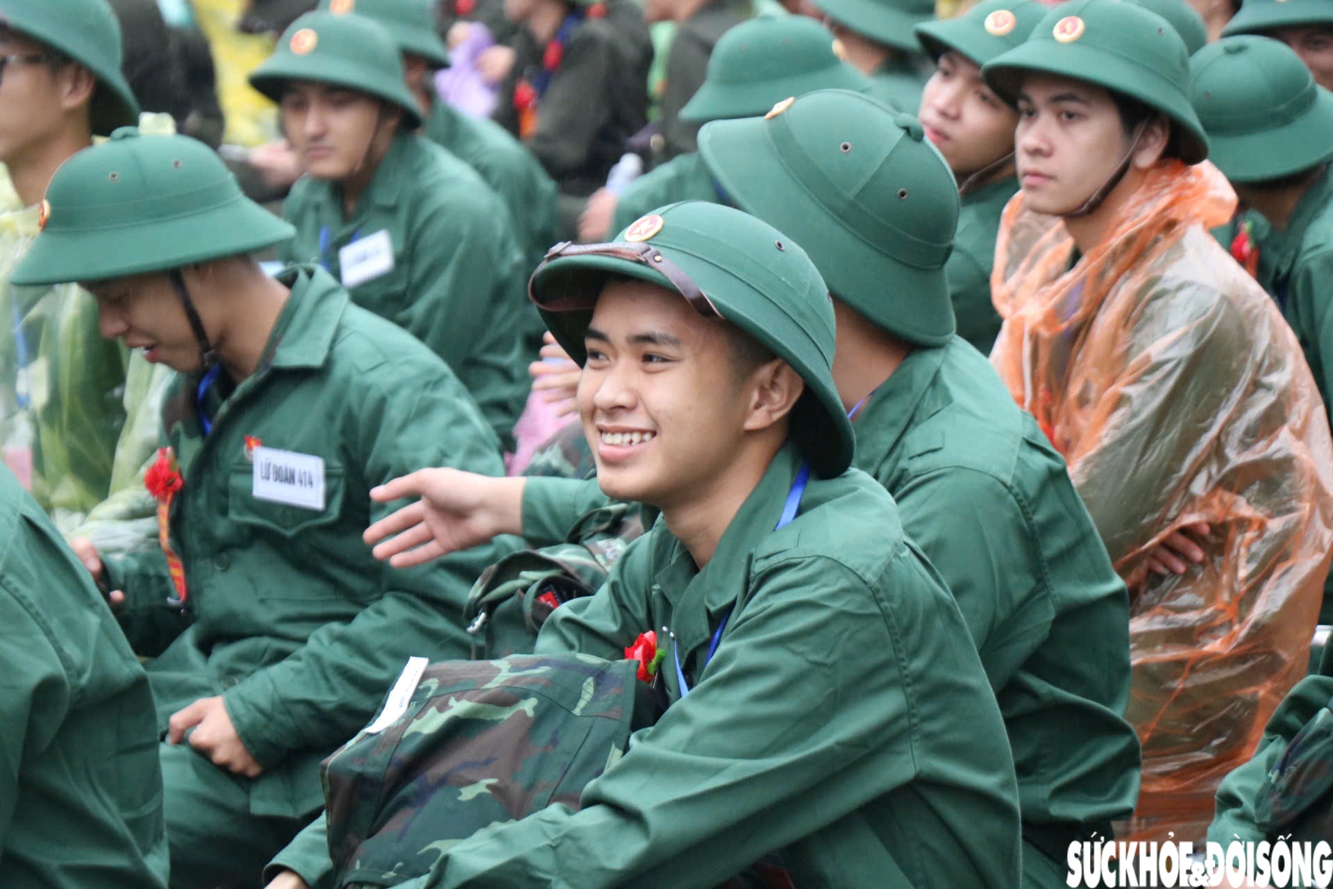 Những khoảnh khắc đẹp trong ngày hội tòng quân ở Huế- Ảnh 5. Những khoảnh khắc đẹp trong ngày hội tòng quân ở Huế- Ảnh 5.