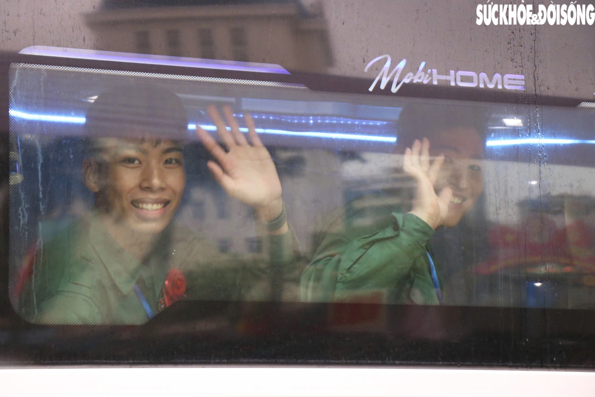 Những khoảnh khắc đẹp trong ngày hội tòng quân ở Huế- Ảnh 13. Những khoảnh khắc đẹp trong ngày hội tòng quân ở Huế- Ảnh 13.