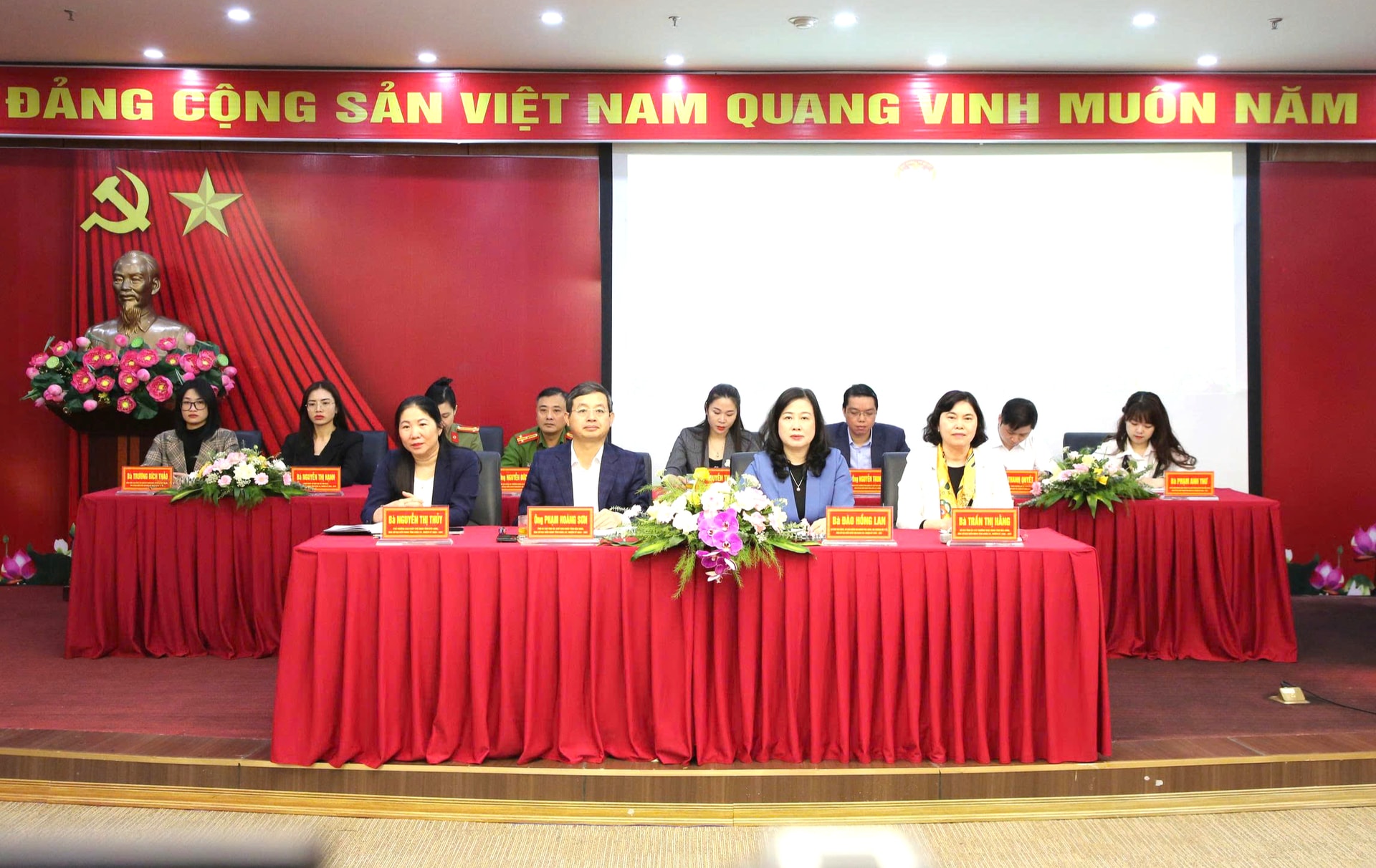 Bộ trưởng Đào Hồng Lan: Nâng cao hiệu quả chính sách y tế để chăm sóc sức khoẻ Nhân dân tốt hơn- Ảnh 1.