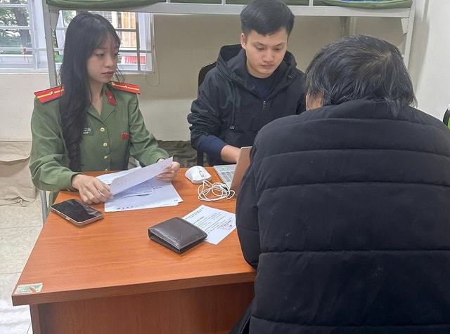 Xử phạt 5 triệu đồng người đăng thông tin xuyên tạc về lãnh đạo UBND TP Hà Nội- Ảnh 1.