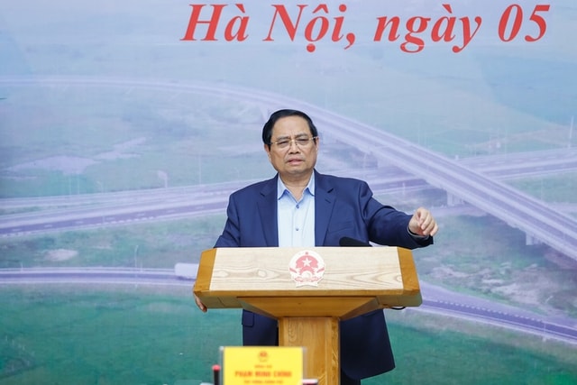 Thủ tướng: Tiếp tục đầu tư các tuyến cao tốc, đường sắt kết nối với sân bay Long Thành- Ảnh 2. Thủ tướng: Tiếp tục đầu tư các tuyến cao tốc, đường sắt kết nối với sân bay Long Thành- Ảnh 2.