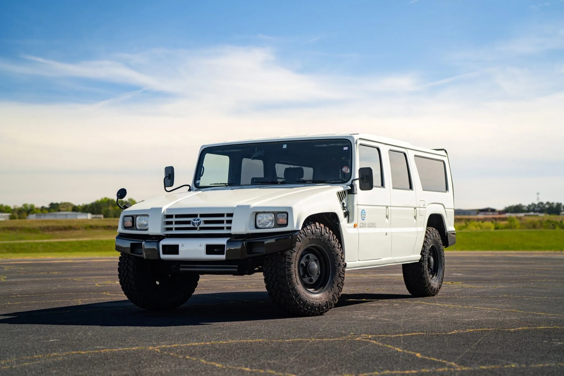 Những dòng xe quân sự được thương mại hóa thành công nhất - 11