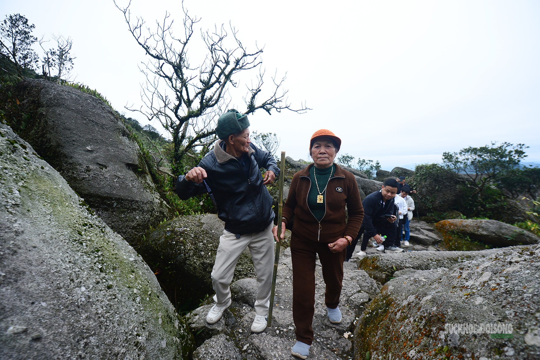 Hành trình 30 năm 'phượt' xe máy lễ Phật của cặp đôi u80- Ảnh 2.
