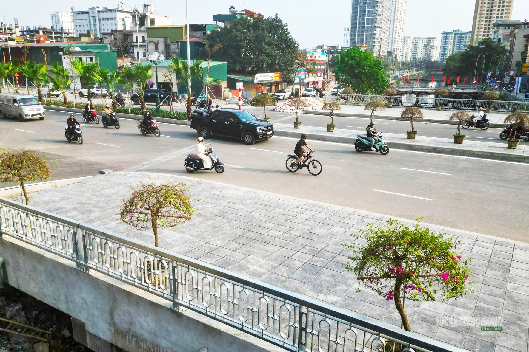 Cầu vượt sông Lừ trên Vành đai 2,5 chính thức được đưa vào khai thác sau nhiều năm chờ đợi- Ảnh 10. Cầu vượt sông Lừ trên Vành đai 2,5 chính thức được đưa vào khai thác sau nhiều năm chờ đợi- Ảnh 10.