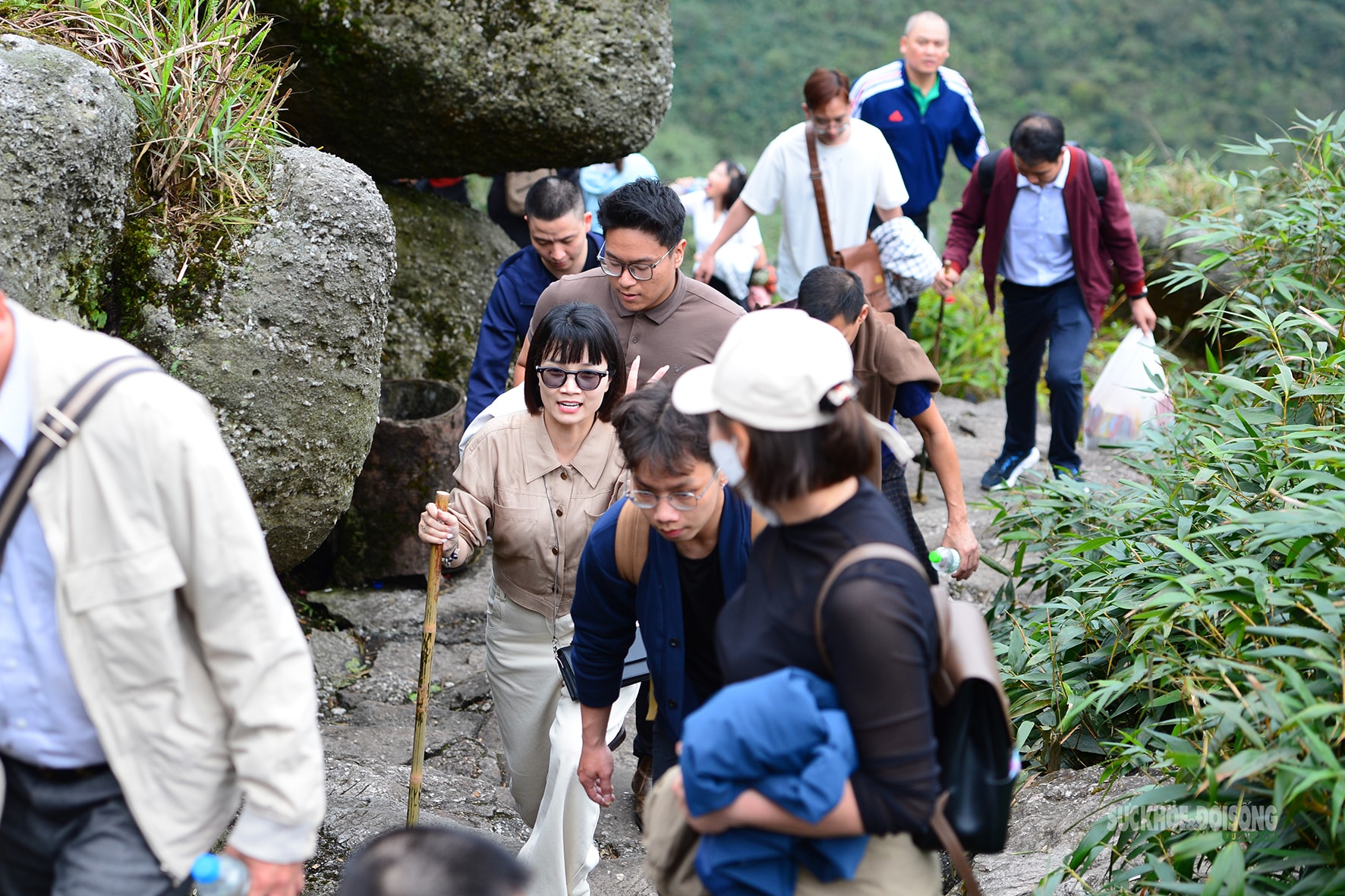 Hành trình 30 năm 'phượt' xe máy lễ Phật của cặp đôi u80- Ảnh 8.