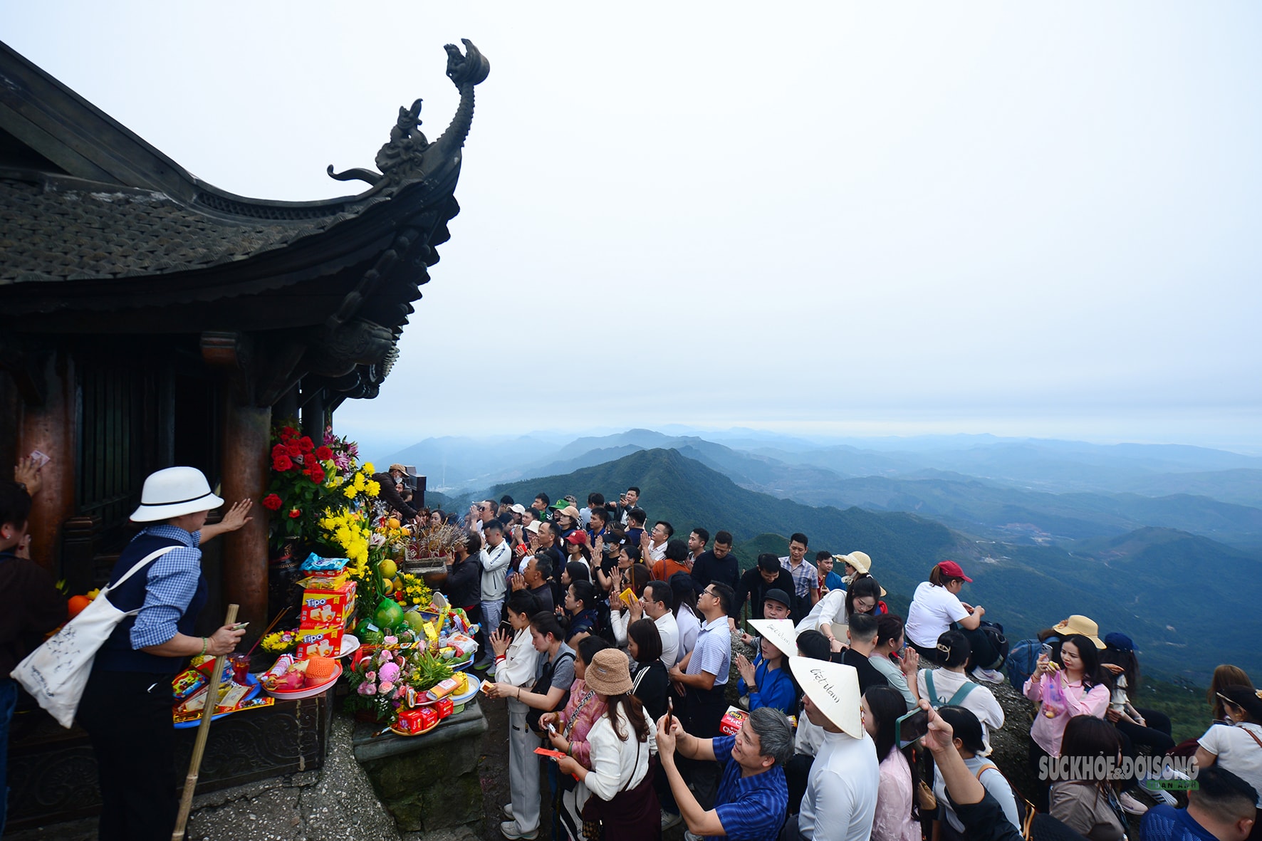 Hành trình 30 năm 'phượt' xe máy lễ Phật của cặp đôi u80- Ảnh 3.
