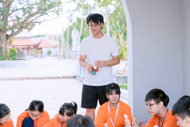 Phía sau học bổng 12 tỷ của chủ nhân Huy chương Bạc AI quốc tế- Ảnh 3.