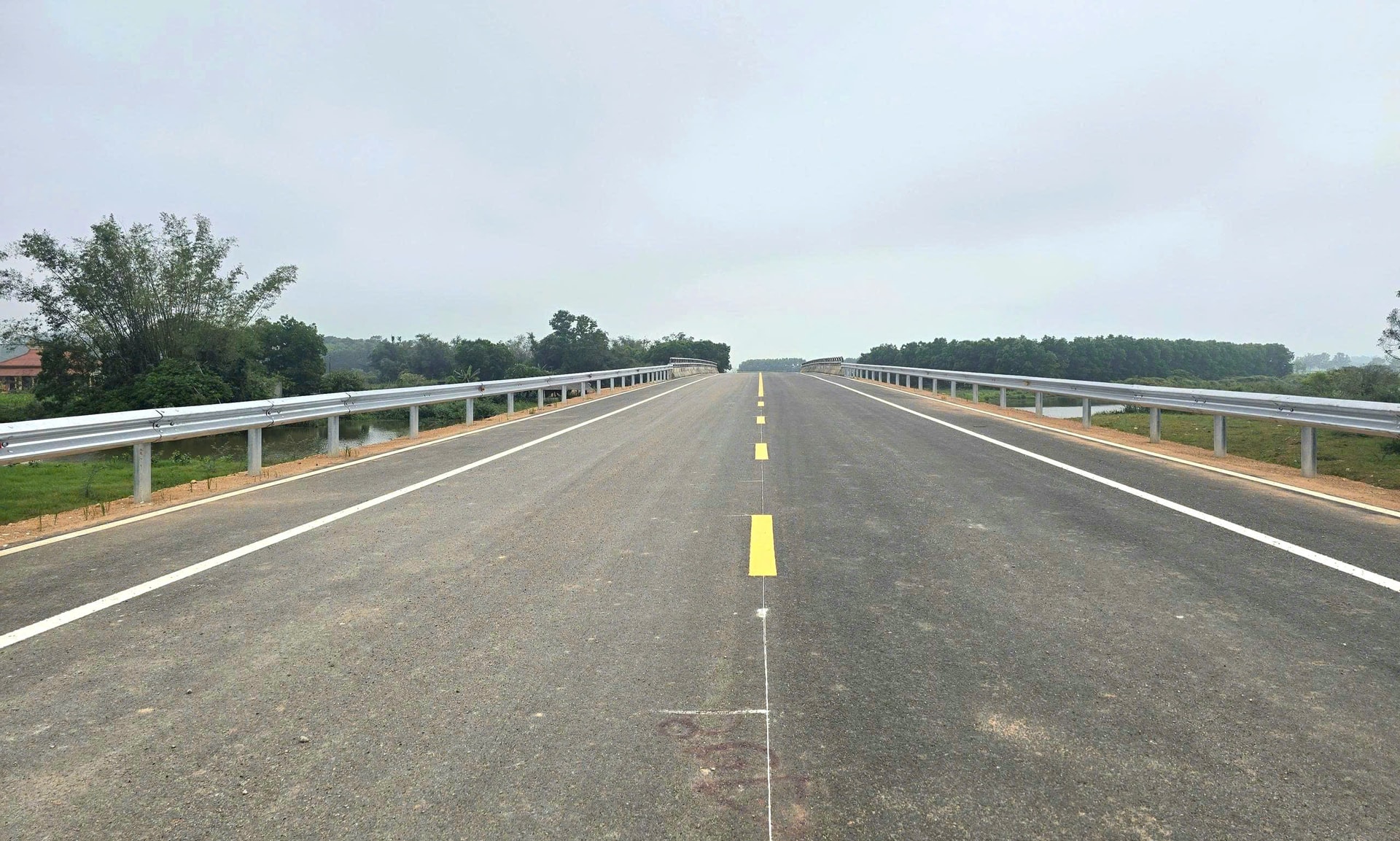 Cận cảnh dự án đường tránh Đông Hà hơn 400 tỷ đồng- Ảnh 8.