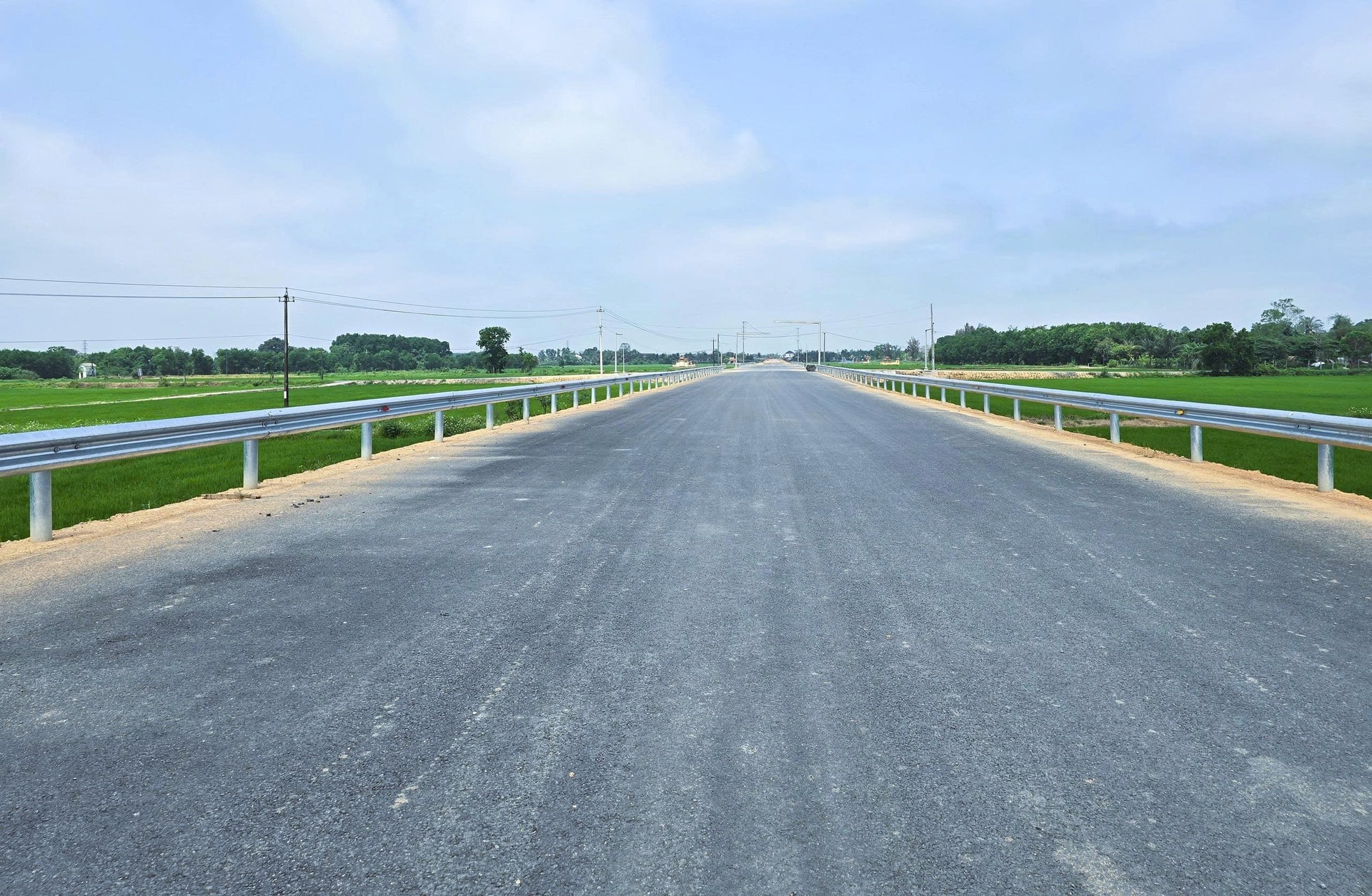 Cận cảnh dự án đường tránh Đông Hà hơn 400 tỷ đồng- Ảnh 10.