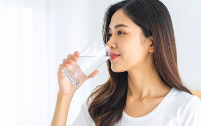 Vì sao trà thảo dược không thể thay thế được nước lọc?- Ảnh 1. Vì sao trà thảo dược không thể thay thế được nước lọc?- Ảnh 1.