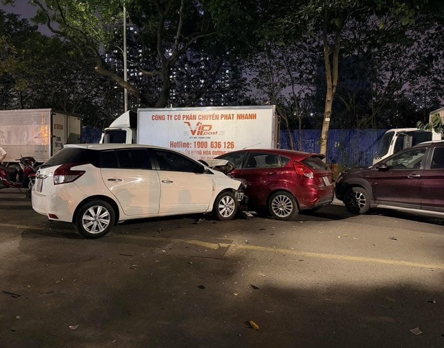 Danh tính lái xe gây tai nạn liên hoàn khiến 1 người tử vong tại phố Nguyễn Chánh- Ảnh 1.