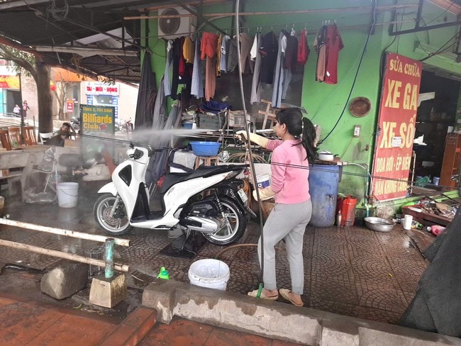 Khi phụ nữ dấn thân vào 'địa hạt' của nam giới- Ảnh 1.