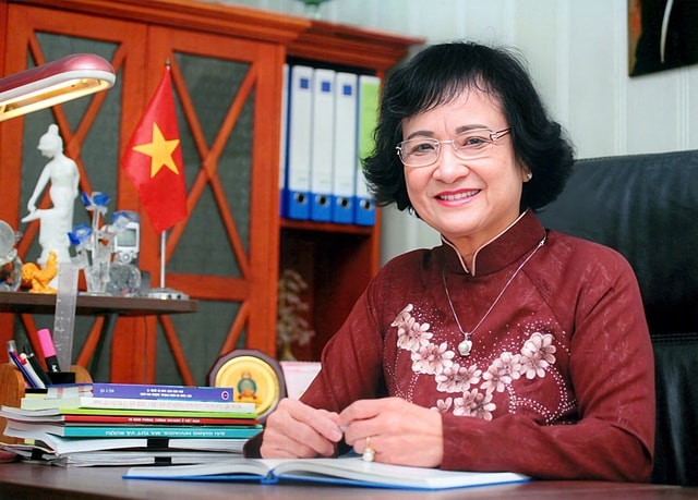 Thanh xuân và khát vọng của nữ Bộ trưởng Bộ Y tế đầu tiên tại Việt Nam- Ảnh 1. Thanh xuân và khát vọng của nữ Bộ trưởng Bộ Y tế đầu tiên tại Việt Nam- Ảnh 1.