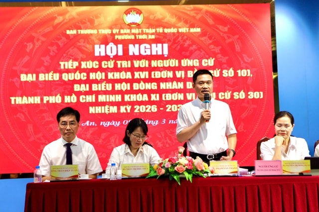 Cử tri hỏi về giá xăng dầu, đại diện Petrolimex nói gì?- Ảnh 1.