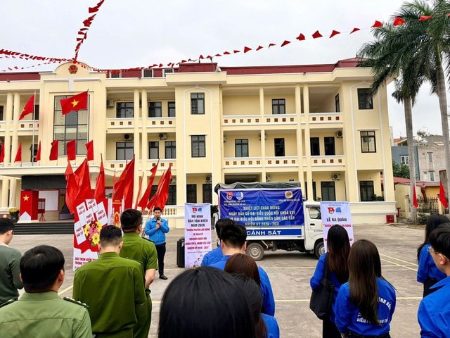 Nhiều bác sĩ tiêu biểu của Hải Phòng tham gia ứng cử ĐBQH và HĐND nhiệm kỳ mới- Ảnh 1.