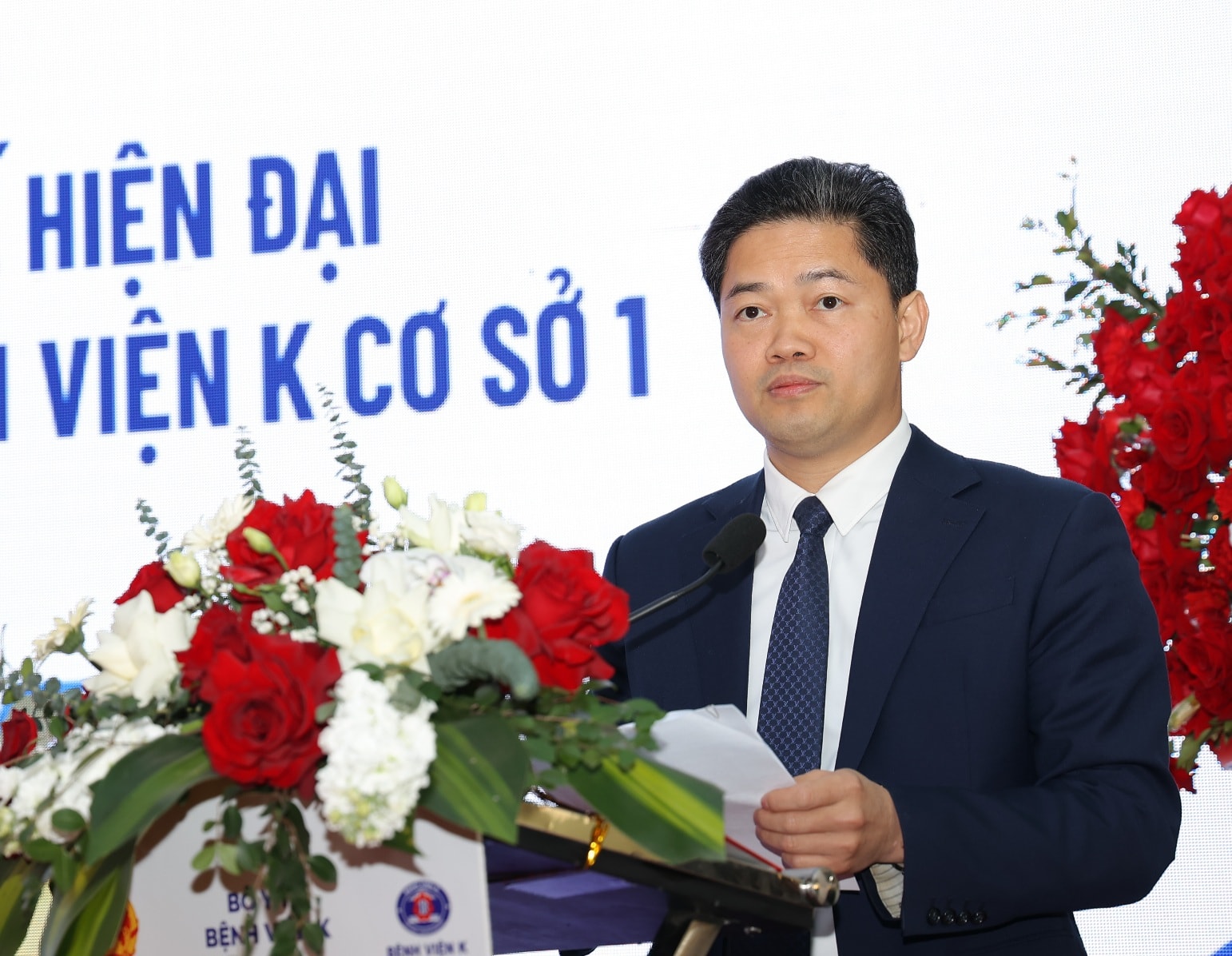 Bệnh viện K vận hành máy xạ trị hiện đại, giảm thời gian điều trị ung thư chỉ còn 2-3 phút- Ảnh 8.