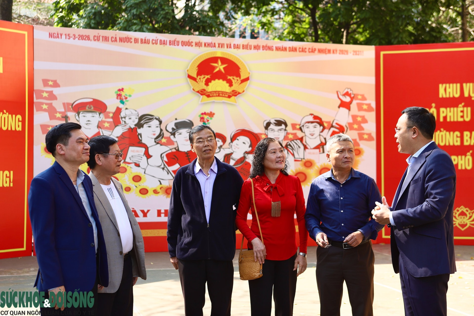 Các điểm bỏ phiếu tại phường Ba Đình được chuẩn bị ra sao trước ngày bầu cử?- Ảnh 7.