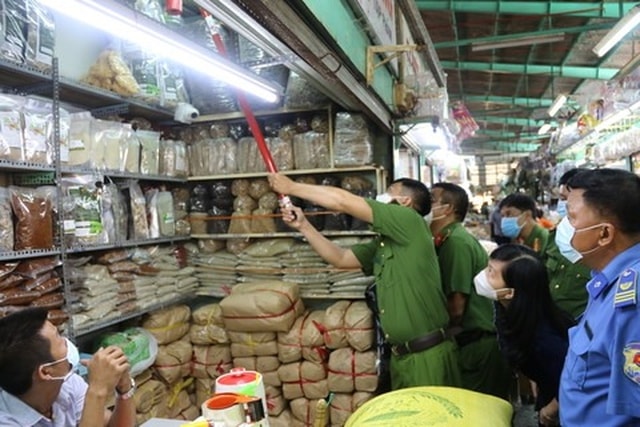 Quy định mới: Nhiều vi phạm PCCC bị phạt đến 40 triệu đồng từ 20/4- Ảnh 1. Quy định mới: Nhiều vi phạm PCCC bị phạt đến 40 triệu đồng từ 20/4- Ảnh 1.