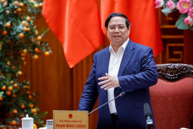 Thủ tướng kêu gọi người dân bình tĩnh, không hoảng hốt trước biến động của xăng dầu- Ảnh 2.