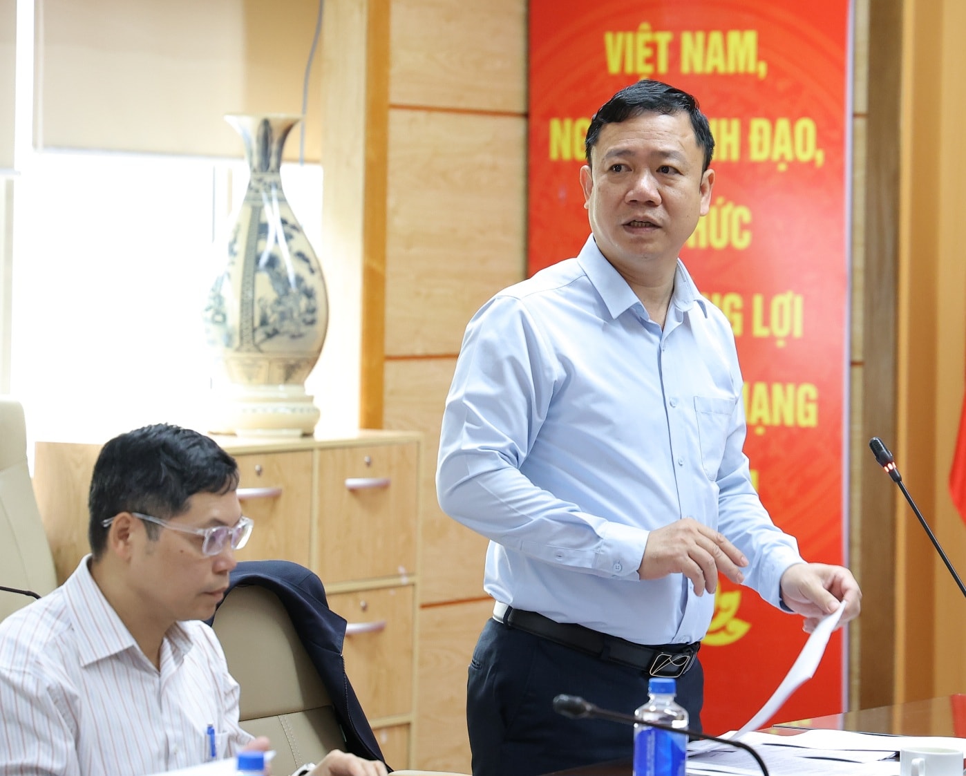 Khẩn trương hoàn thiện văn bản hướng dẫn, đẩy mạnh truyền thông để Luật Dân số đi vào thực tiễn- Ảnh 2.