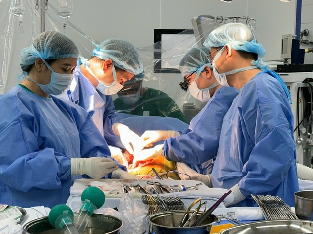 Phẫu thuật thành công ca u gan hiểm hóc từng bị từ chối điều trị- Ảnh 1.