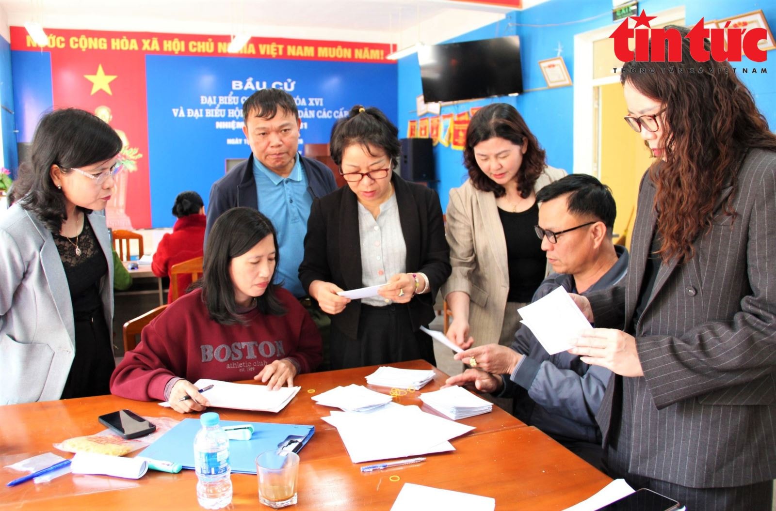 Không khí rộn ràng trước ngày bầu cử tại các xã ngoại thành Hà Nội- Ảnh 5.